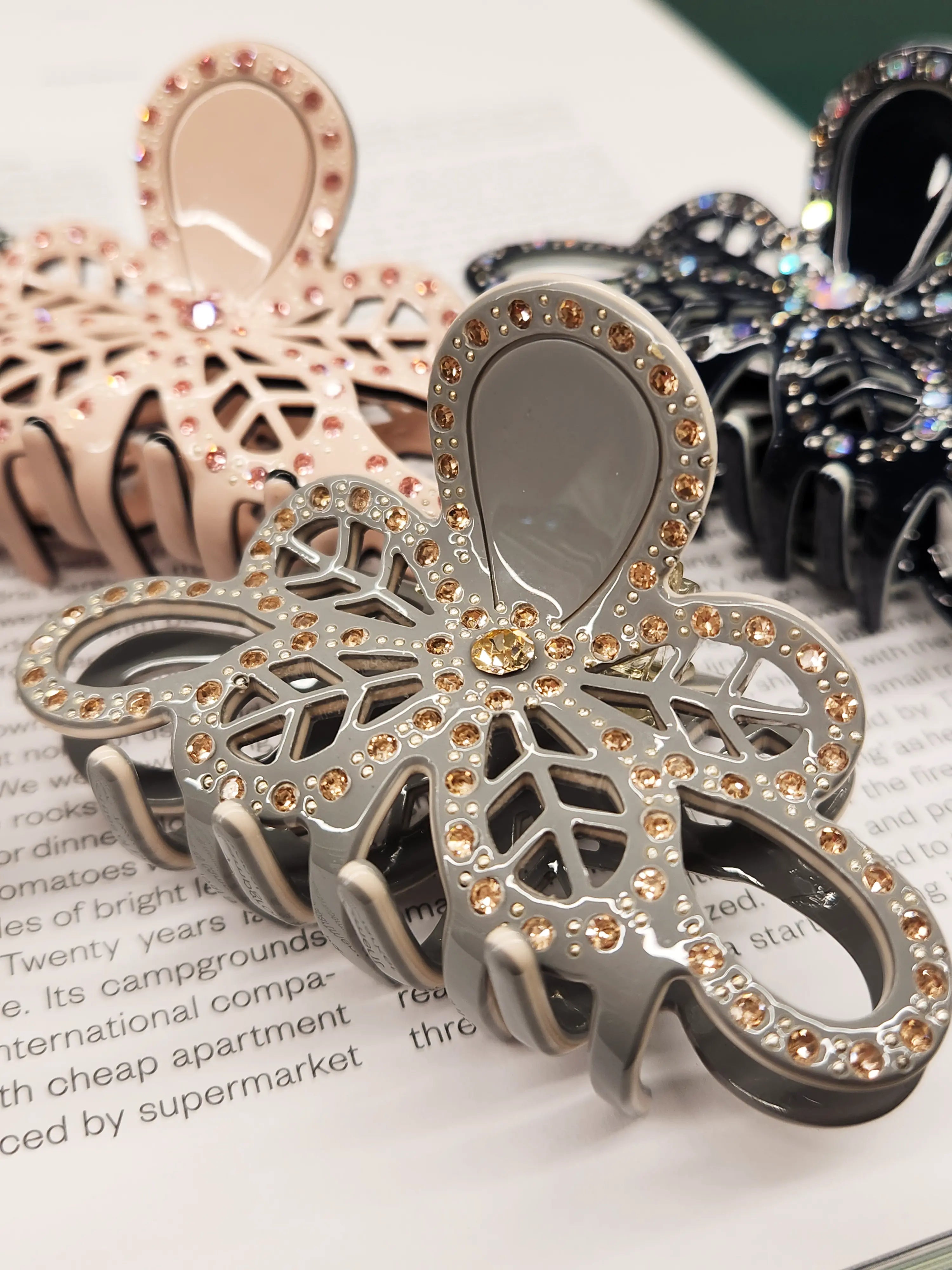 Crystal Butterfly Hair Clip 8 cm -5 colors WEshine