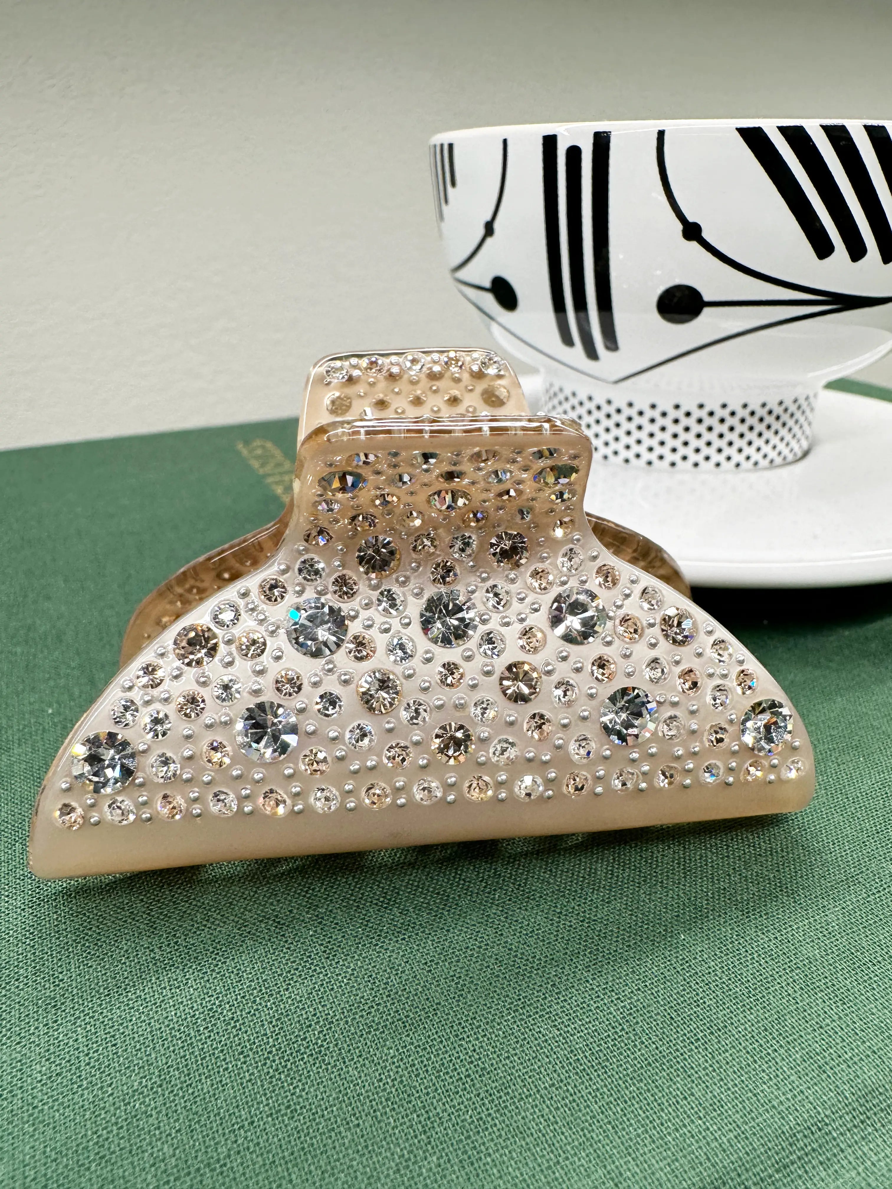 Éclat Swarovski Crystals Hair Clip - 8cm - 2colors WEshine