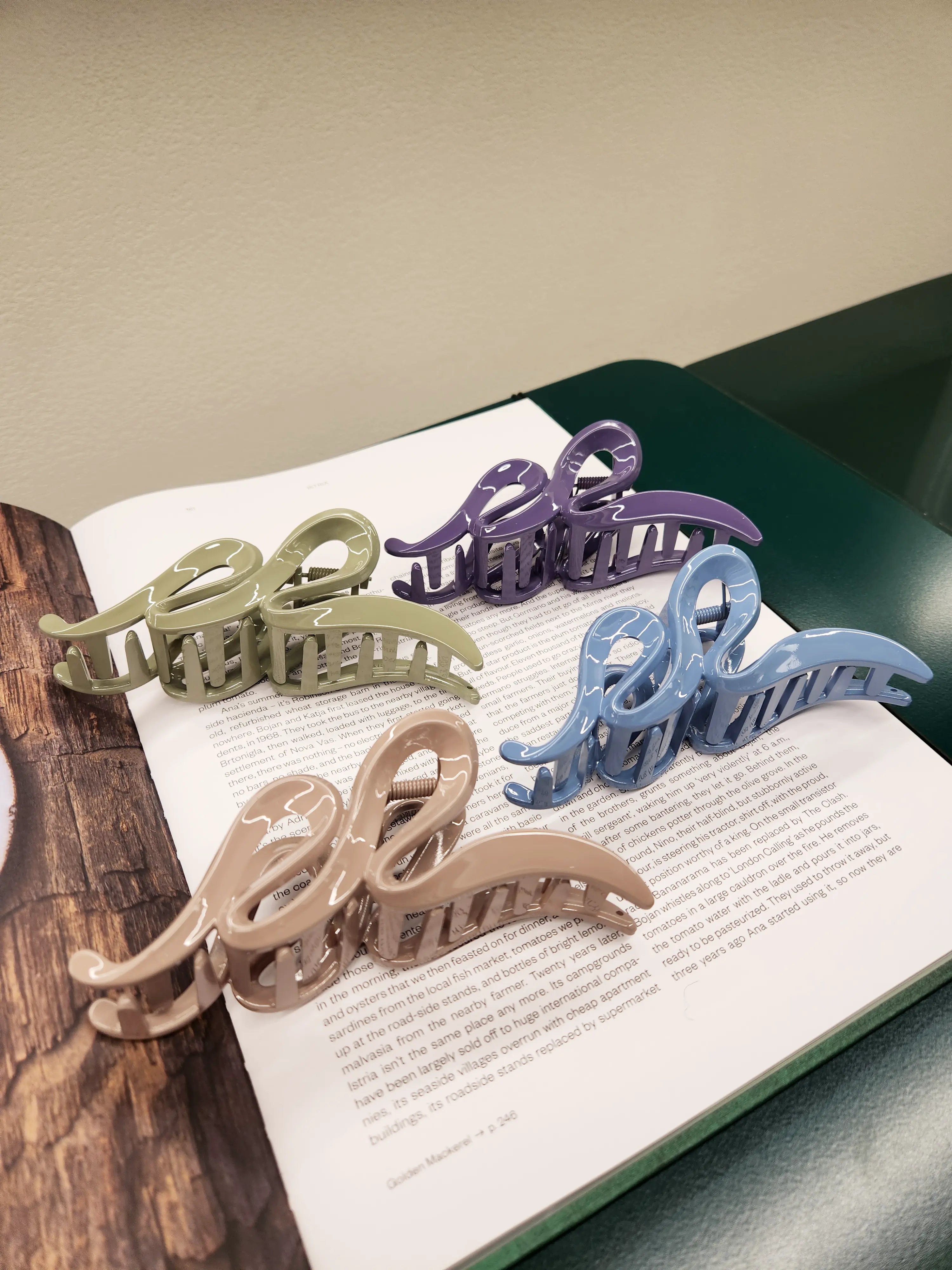 Fleura Hair Clip 13cm - 10 colors WEshine