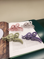 Fleura Hair Clip 13cm - 10 colors
